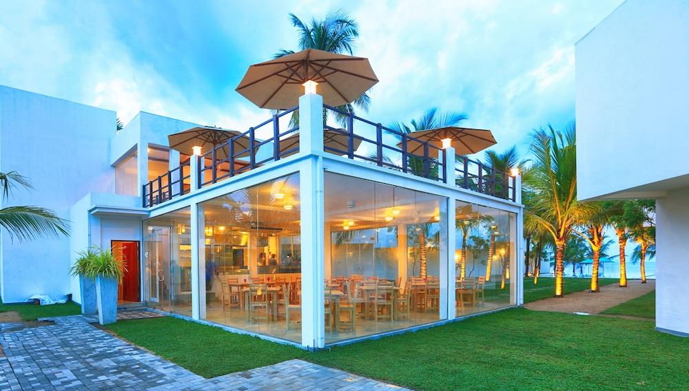 Hotel Arugambay Roccos Arugam Bay Exterior foto