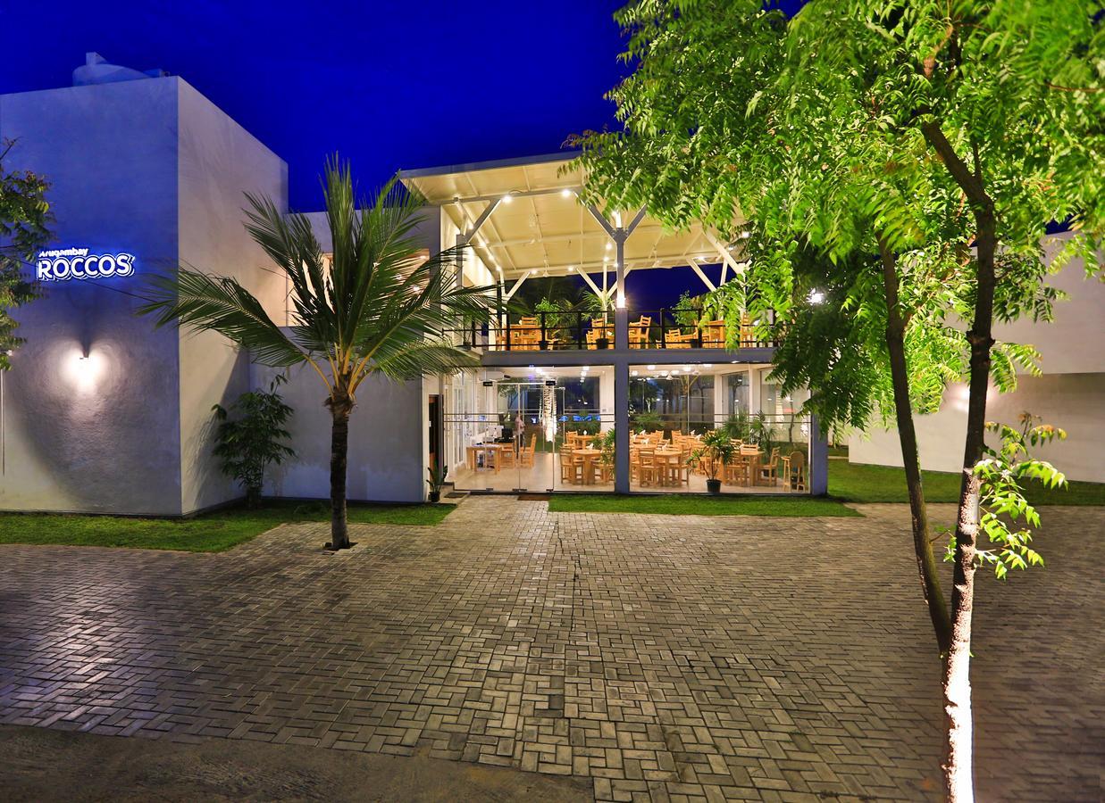 Hotel Arugambay Roccos Arugam Bay Exterior foto
